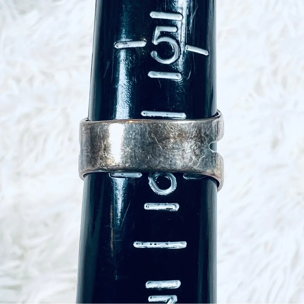 Vintage aged silver stamped OP 925 onyx size 5 3/4 ring